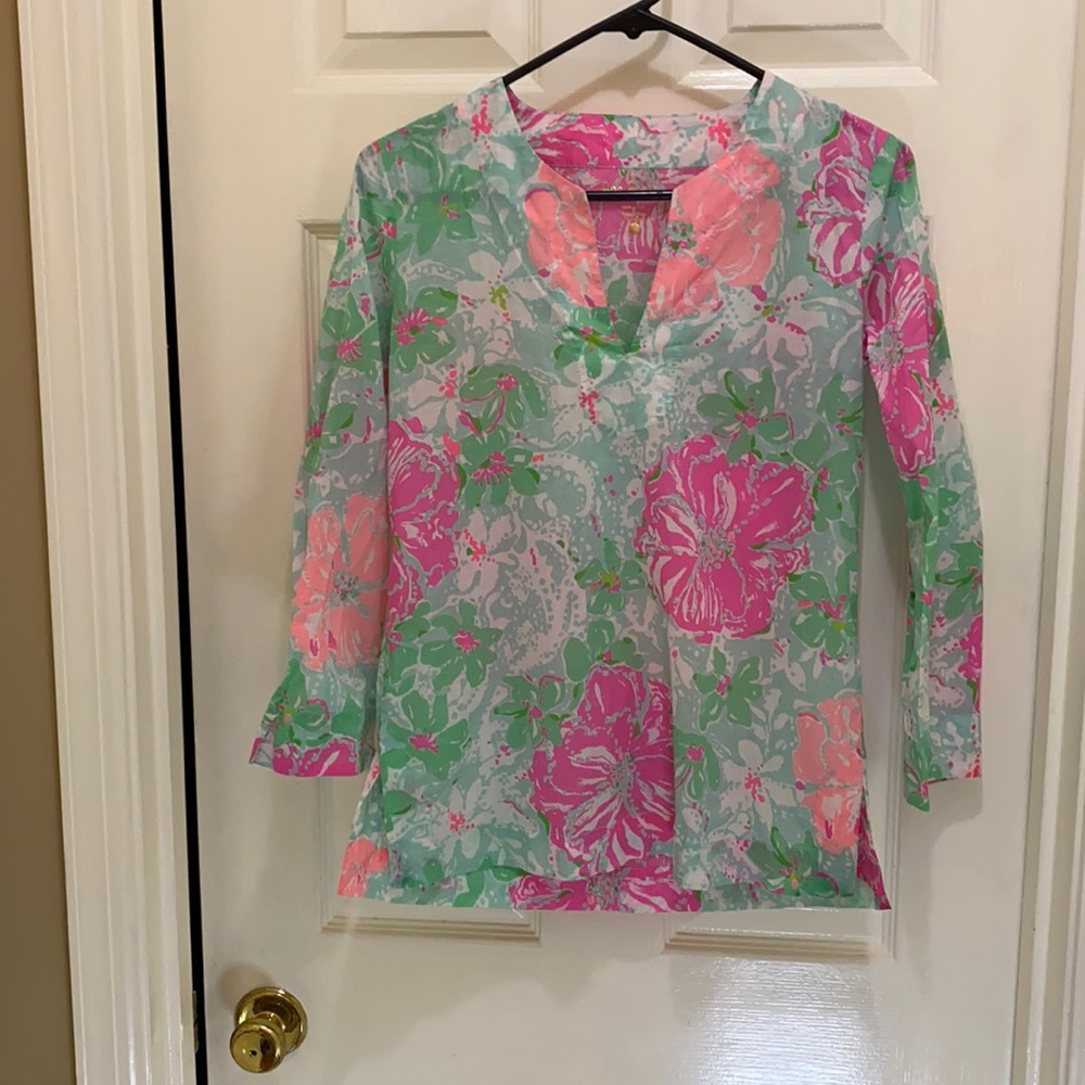 Lilly Pulitzer shirt